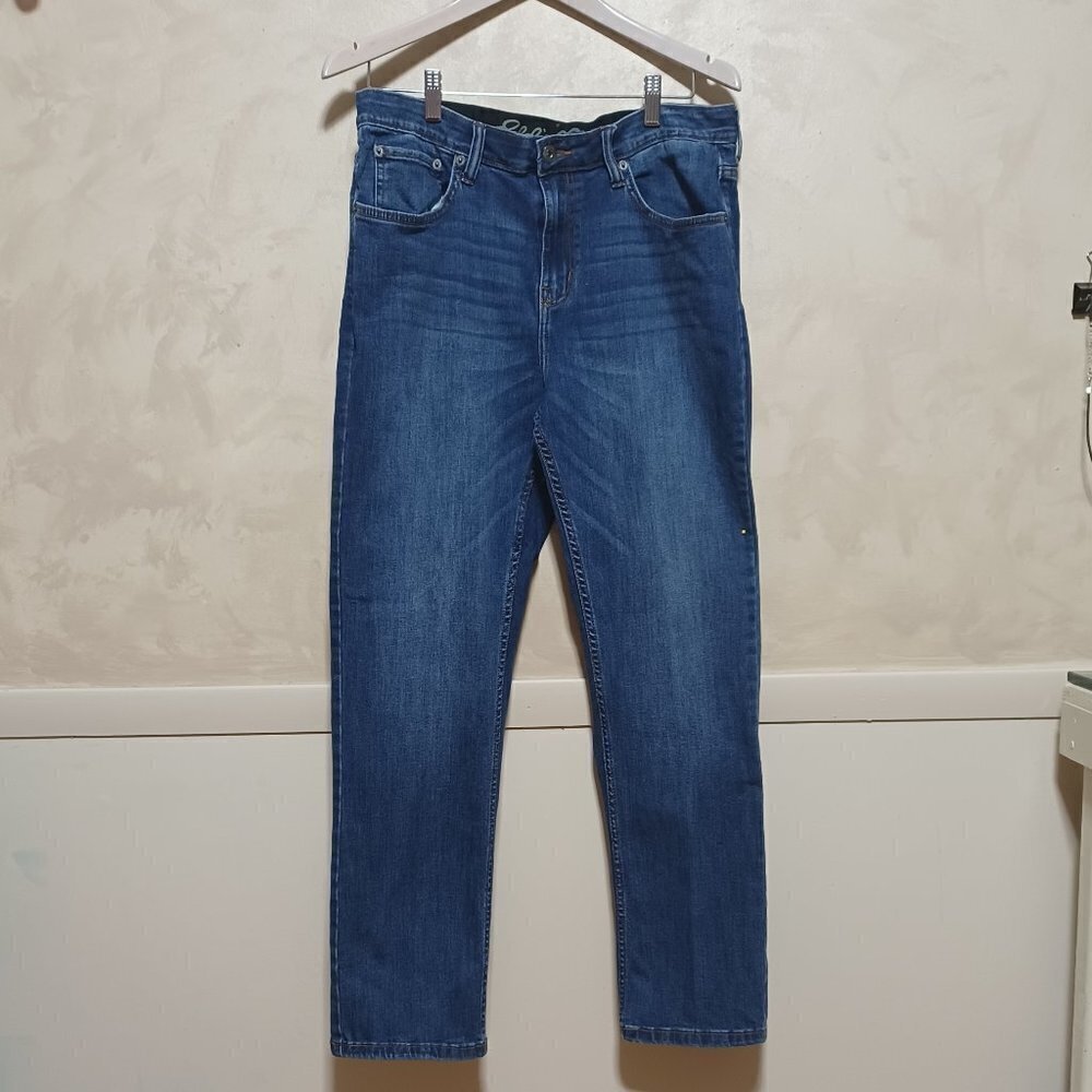 EDDIE BAUER JEANS SIZE 34/30 GOOD CONDITION